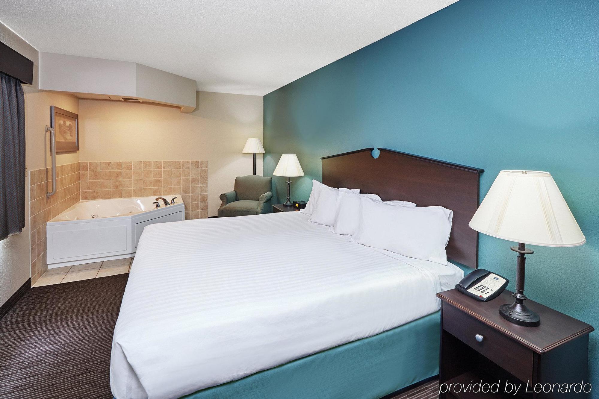Americinn By Wyndham Green Bay East Bagian luar foto
